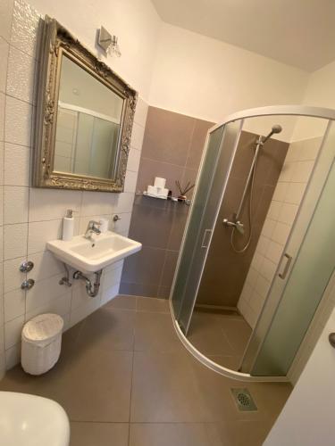 Deluxe Apartment image 5