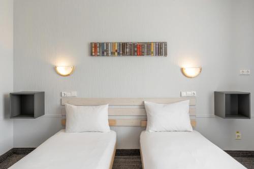 Single Room image 2