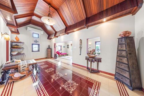 Luxury 6BR Nature's dream Villa by Bocobay in ซานตา ครูซ