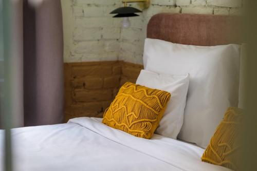 East-West Budapest Boutique Hotel - image 8