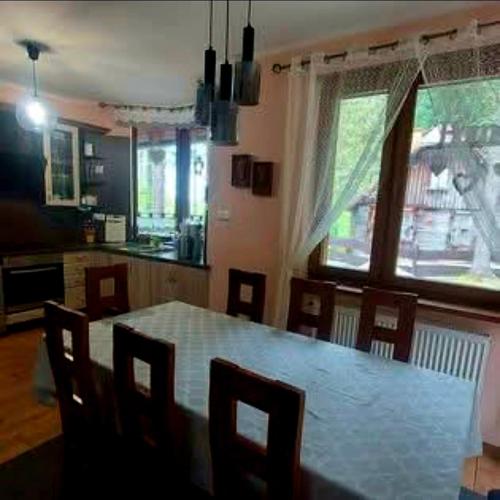 Three-Bedroom House image 8