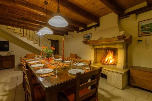 Villa Mišan by Istrialux (Villa Misan by Istrialux) in Bokordici