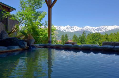 HAKUBA HATAGO MARUHACHI in Hakuba