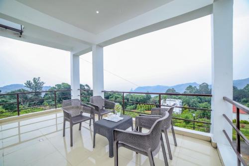 Balcony/terrace, Royal Crown Resorts in Kodanad