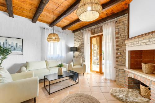 Villa with Private Pool image 1