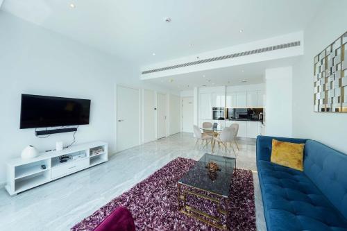 Designer 1BR Retreat With Stunning Canal View, Dubaj (fotografie 3)