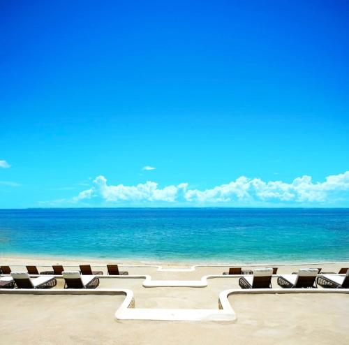 MCollection - Mactan Island Stay Near Beach and Airport in Cebu