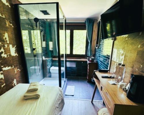Small Single Room