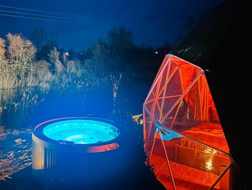 Heaven Reset Spa Luksusowy Glamping Jacuzzi w Naturze Blisko Warszawy