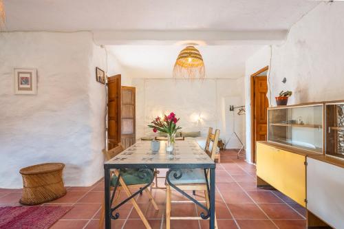 Off-Grid - Puerto Mika in Torviscon