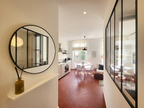 One-Bedroom Apartment image 1