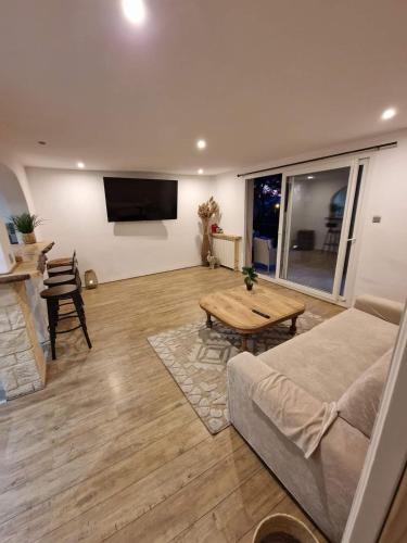 Beautiful beachfront apartment in Saint-Aygulf