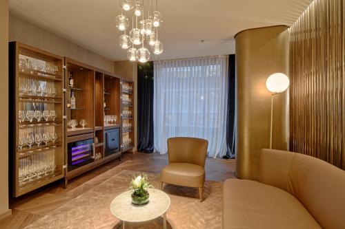 Maritim Hotel Plaza Tirana, Tirana (photo 10)