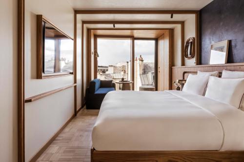 room detail thumbnail 0