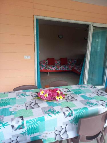 Maina Lodge in Rangiroa