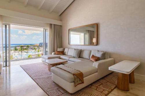 2 bedrooms, 4 beds