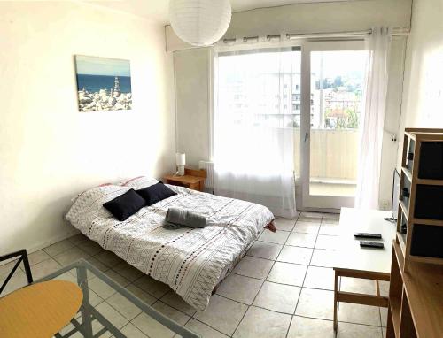 Studio PLEUMEUR - Location saisonnière - Chambéry