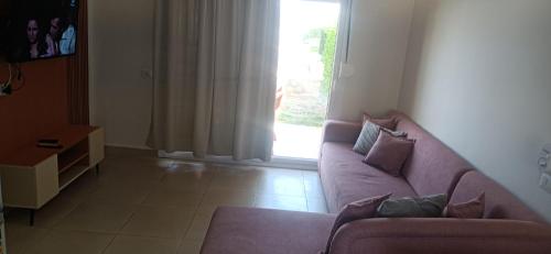شاليه k05 غرفتين مكيف 2حمام للايجار مصيف بمطروح قرية لونج ايلند family, Marsa Matruh (foto 4)