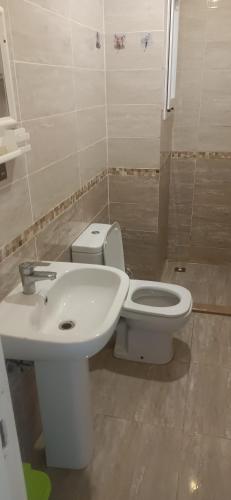 شاليه k05 غرفتين مكيف 2حمام للايجار مصيف بمطروح قرية لونج ايلند family, Marsa Matruh (foto 9)