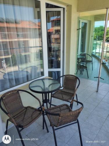 Family Hotel Coral in Sozopol