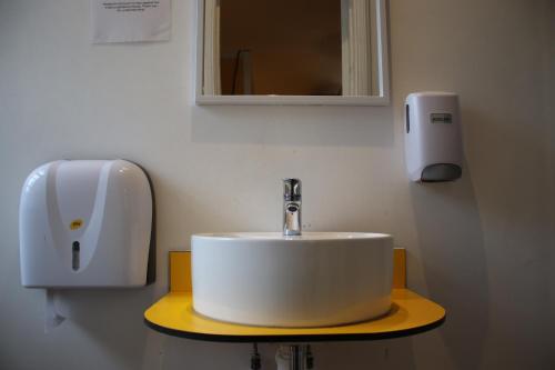 Safestay Edinburgh Cowgate Room Type - 6-Bed Mixed Dormitory Room