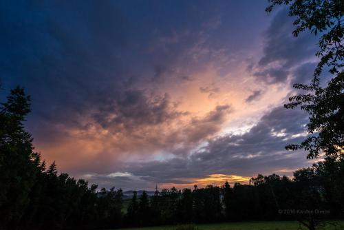 Wiesenbett unterm Nachthimmel, Regen (foto 8)