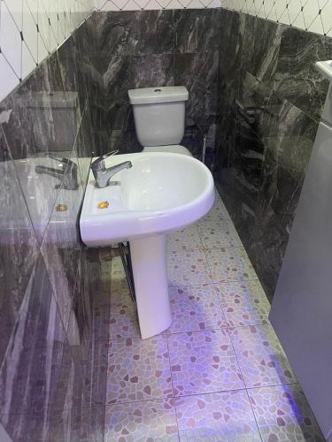 Vannas istaba, KUMASI's SECRET II in Nkoranza