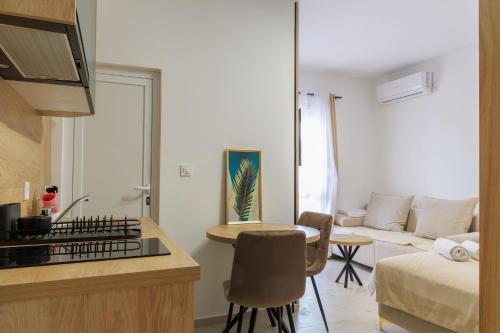 Standard Triple Studio room in Apartments Donna