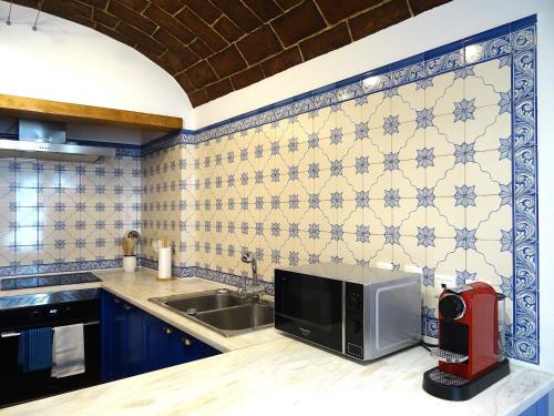 Casa do Limoeiro - sleeps up to 4 comfortably in Serpa