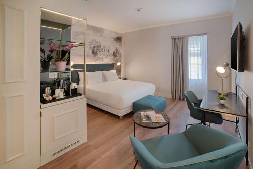 เอ็นเอช คอลเลคชัน โรมา ฟอริ อิมเปเรียลี (NH Collection Roma Fori Imperiali) near เปียสซ่า เดล คัมเปนโดโย