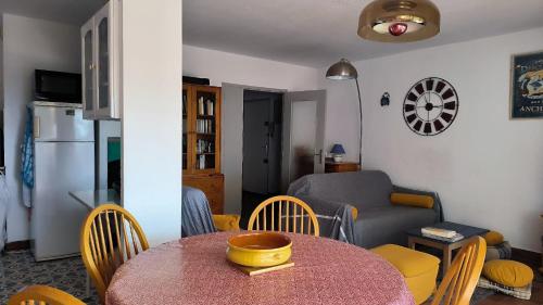 Apartment image 10