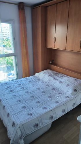 Apartment image 8