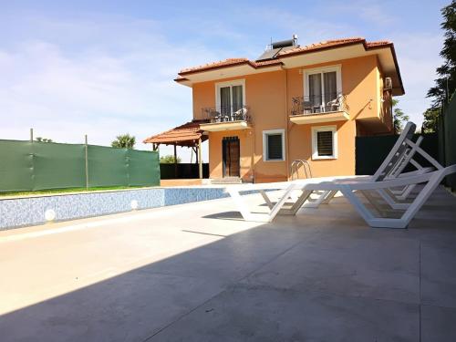 Villa Mayki in Beyobası