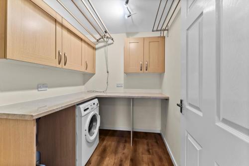 Large 4-bed House in Cambridge - Garden in Girton