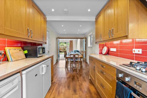 Large 4-bed House in Cambridge - Garden in Girton