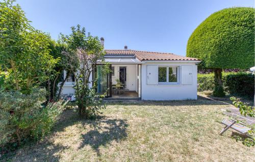 Exterior view, Charmante Maison Proche Plage in Vaux Sur Mer