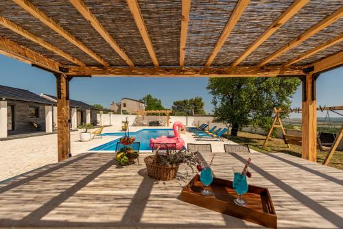 Unique Villa V with large pool in Buković