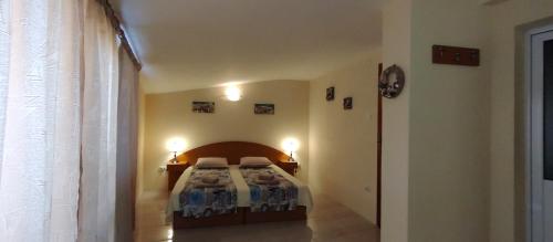 Double Room with Balcony and Sea View room in Rooms Via Maris