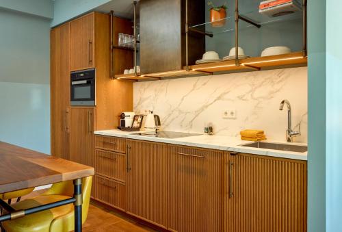 Executive Apartment image 8
