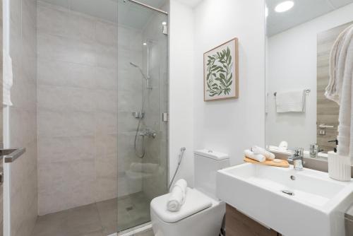 Iconic 1 BR Brand New Bloom Tower, Dubaï (photo 4)