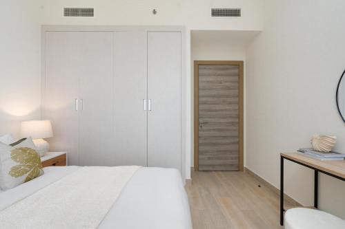 Iconic 1 BR Brand New Bloom Tower, Dubaï (photo 6)