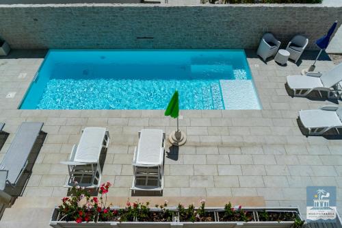 Villa Mediterranea Apartments - Seaview, Pool & Garden