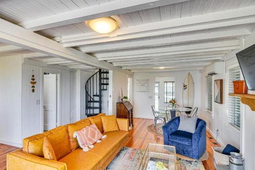 Coastal Portsmouth Home with Bay Access Near Newport in Portsmouth, USA