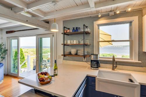 Coastal Portsmouth Home with Bay Access Near Newport in Portsmouth, USA