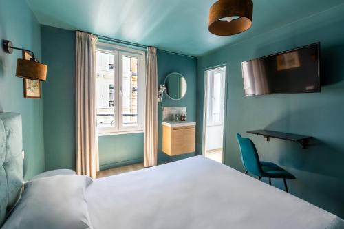 Double Room image 4