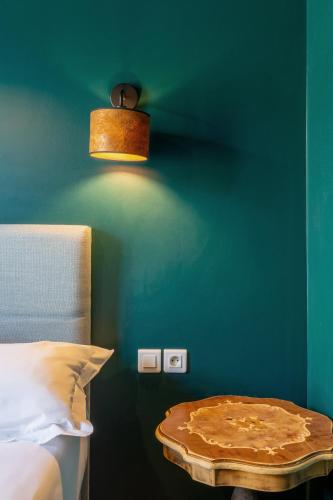 Classic Double Room image 3