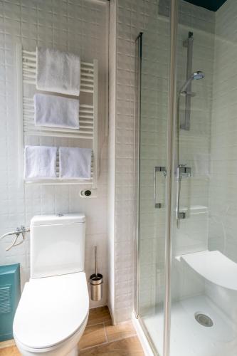 Double Room image 1