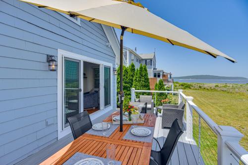 Coastal Portsmouth Home w/ Bay Access Near Newport in Bristol (RI)
