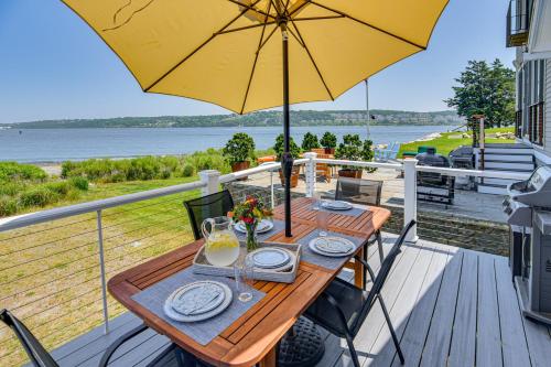Coastal Portsmouth Home w/ Bay Access Near Newport in Bristol (RI)