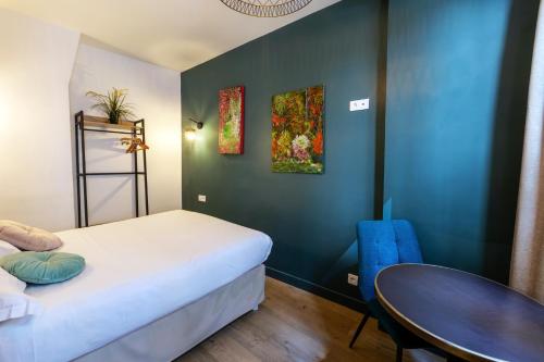 room detail thumbnail 0
